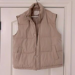 Oversized puffer vest